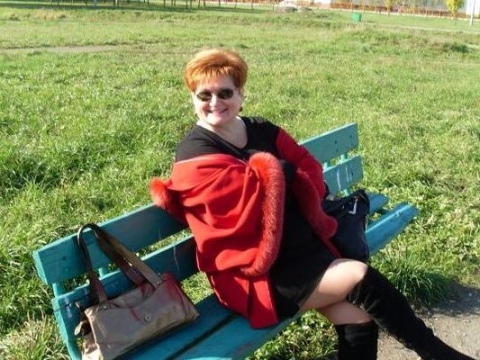 Fantastischer reifer K?avdia Novik Eysmant aus Weißrussland. 
