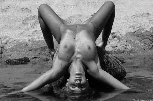 Ameli Virgin Sand Erotic