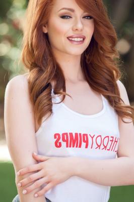 Ella Hughes prête à jouer