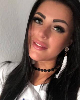 FaceFuck Makeup Sluts