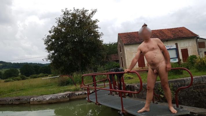 Am Bord des Kanals