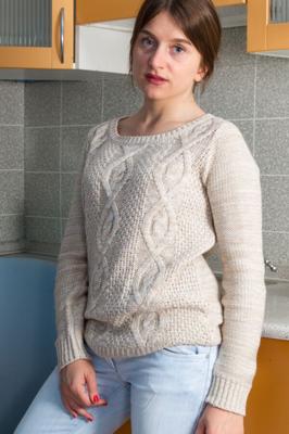 Gilian - Hairy MILF In The Kitchen :: MILF hairy