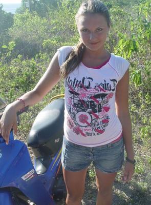 Modèle Josie - Honda Babe