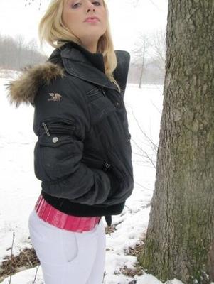 Amateur Home Poser