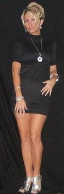 La esposa se fue a casa con un chico en el club.
