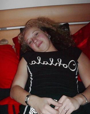 curly amateur (romanian ?)