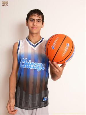 Adrián: jovencito gay de Argentina