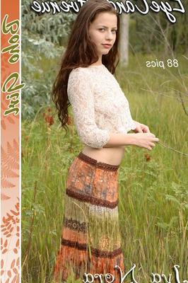 EyeCandyAvenue Iva Nora - Chica Boho (x)
