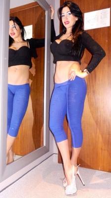 Caliente italiano fitness MILF