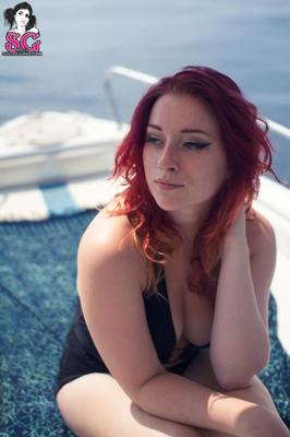 NeciaNavine - Rock the Boat