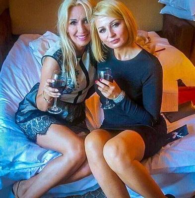 POLISH HOT LADY COUGAR AT BUSINESS MEETING