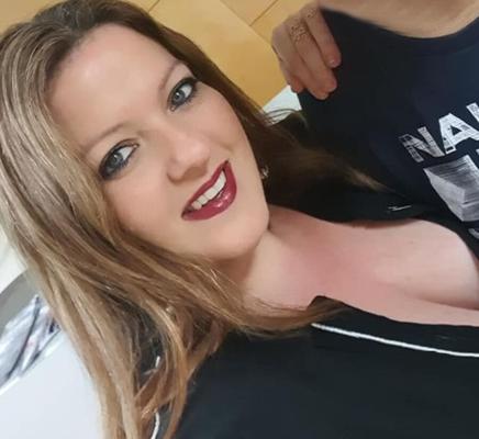 セクシーなナタリ - ノーブラ、メコスジ、 - フェイク、コメント、兼、再投稿