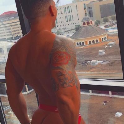 Hermosos traseros masculinos