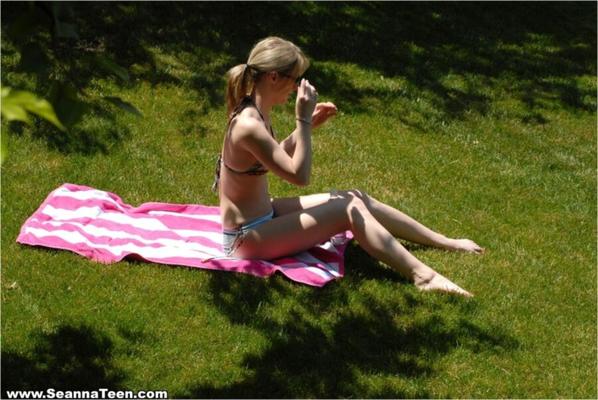 sexy bitch Seanna teen tanning