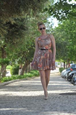 Hayley marie: lencería floral.