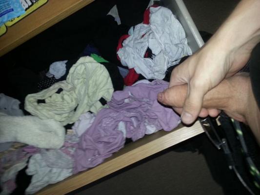 moi en culotte et tongs d'amis