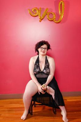 GirlsOutWest audrey_rose_champagne_highres