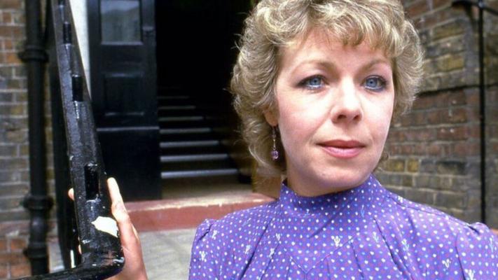 GWYNETH POWELL