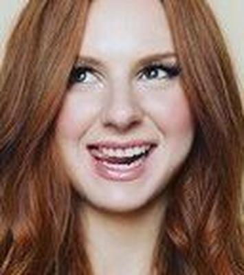 Dane Berkshire Heißes rothaariges Model und Schauspielerin