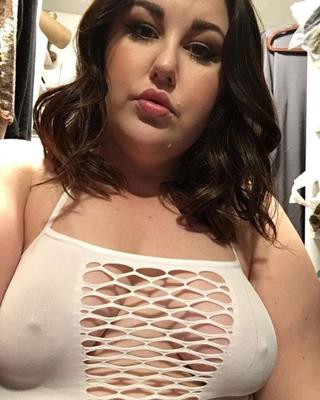 MEGANXXX - Stunning Plumper