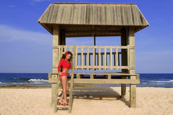 Kiki - Lifeguard