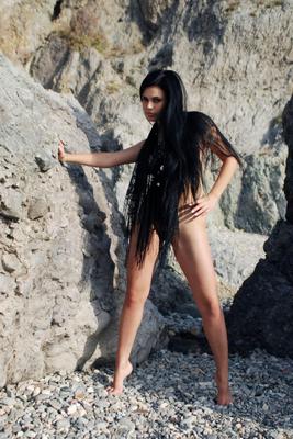Mirela A   Nomad