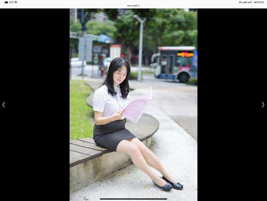 セクシーな成熟したアジアのパンスト