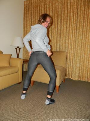 Playtimevod Taylor Renee _ Playtimeビデオの写真セット