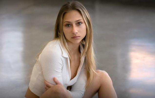 Leilla 'Thonged Buttocks.'