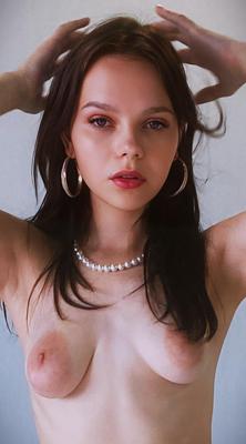 More Solo Girls 