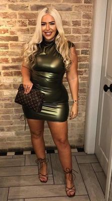 Curvy Girls 