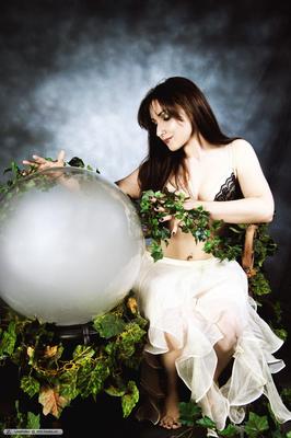 Ladysutton Secret Oracle (X)