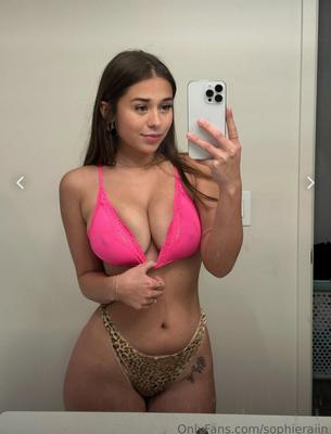 sophie rain