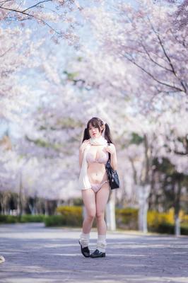 Six Flavors Emperor Sauce Sakura Girlfriend
