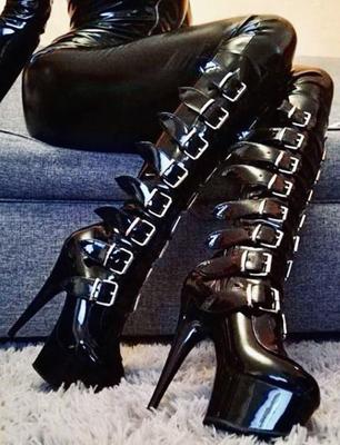 Who will lick my boots? XOXO 