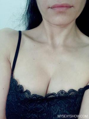 Аалия на mysexyshow.com