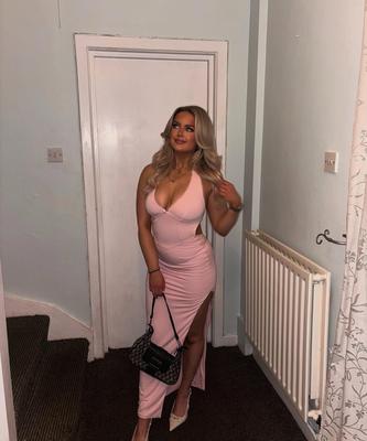Girls in Pink 